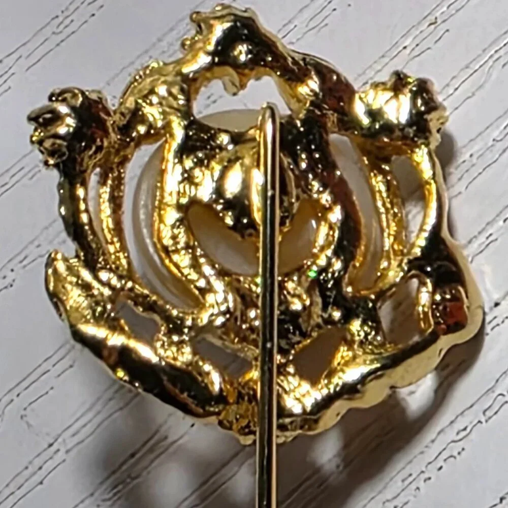 Vintage 10K Gold-Plated Filigree Lapel Pin w/ Rhinestones & Imitation Pearl 2.5